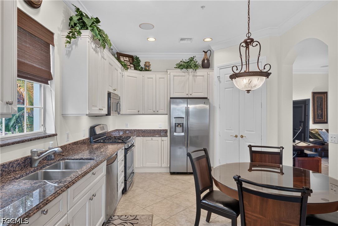 3177 Aviamar Circle, Apt 202