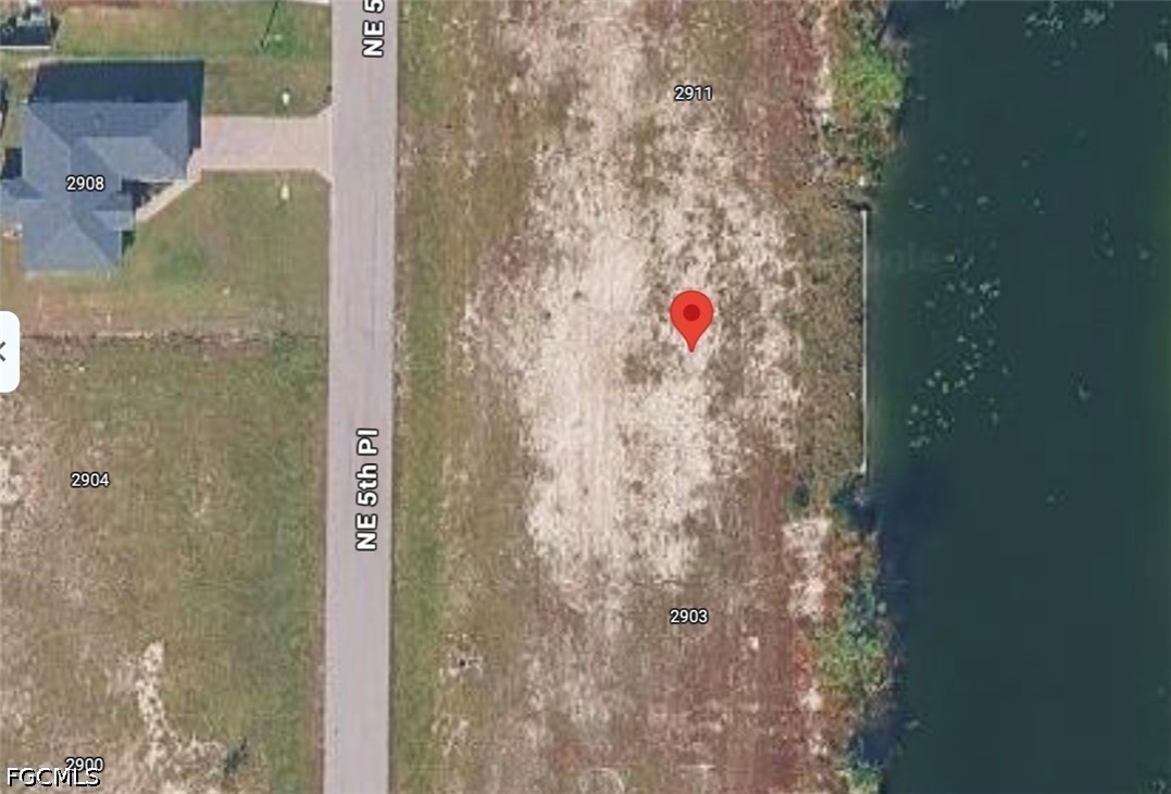 2907 NE 5th Place