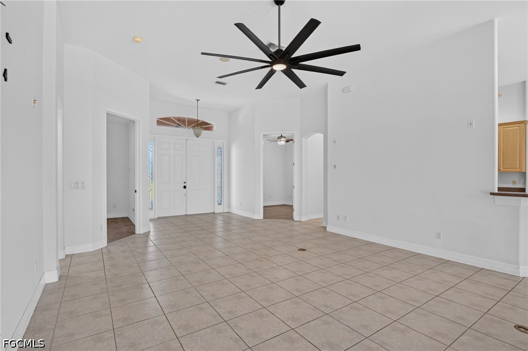 1012 SW 39th Terrace