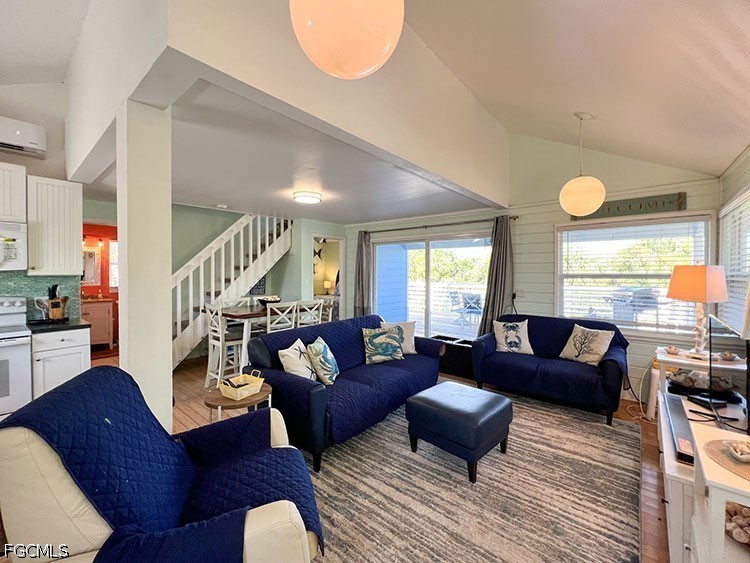 4561  Smugglers Drive