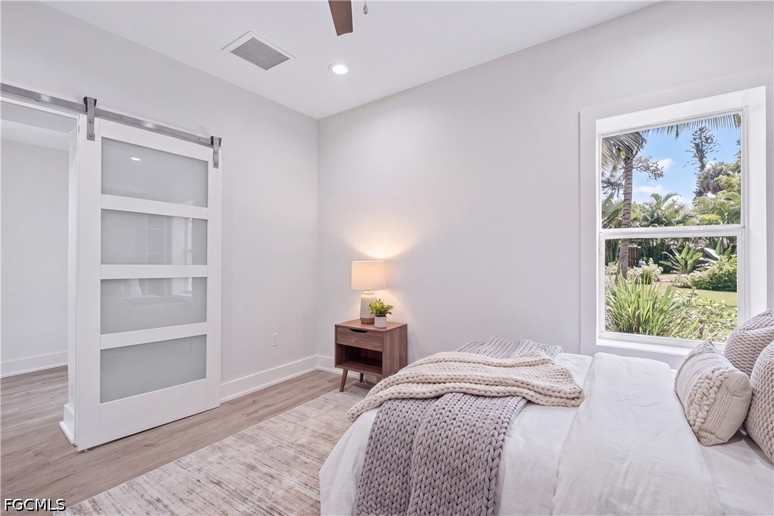 817/825  Julia Street