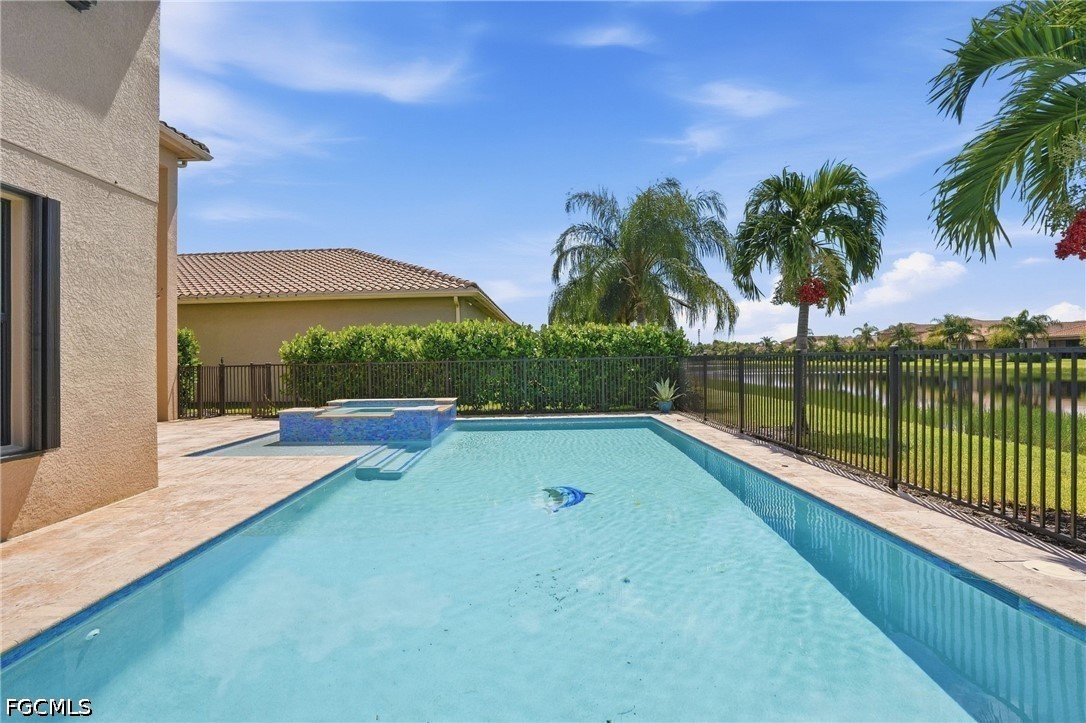 11696 Stonecreek Circle
