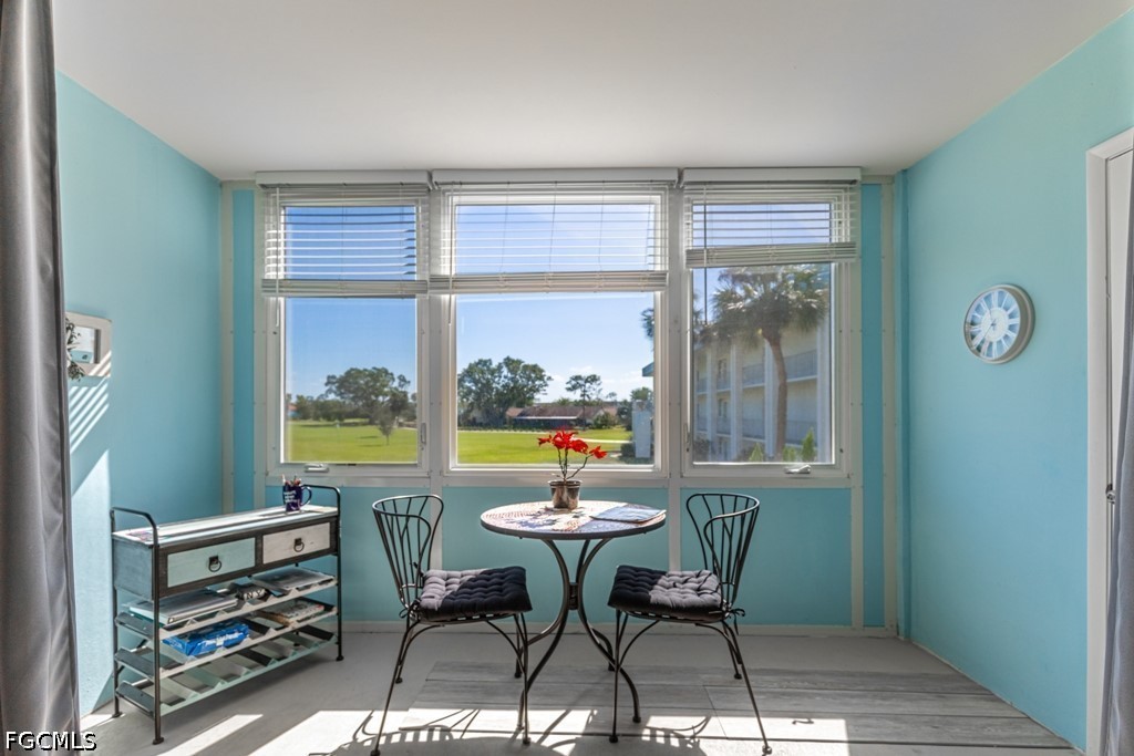 1700  Pine Valley Drive, Apt 207
