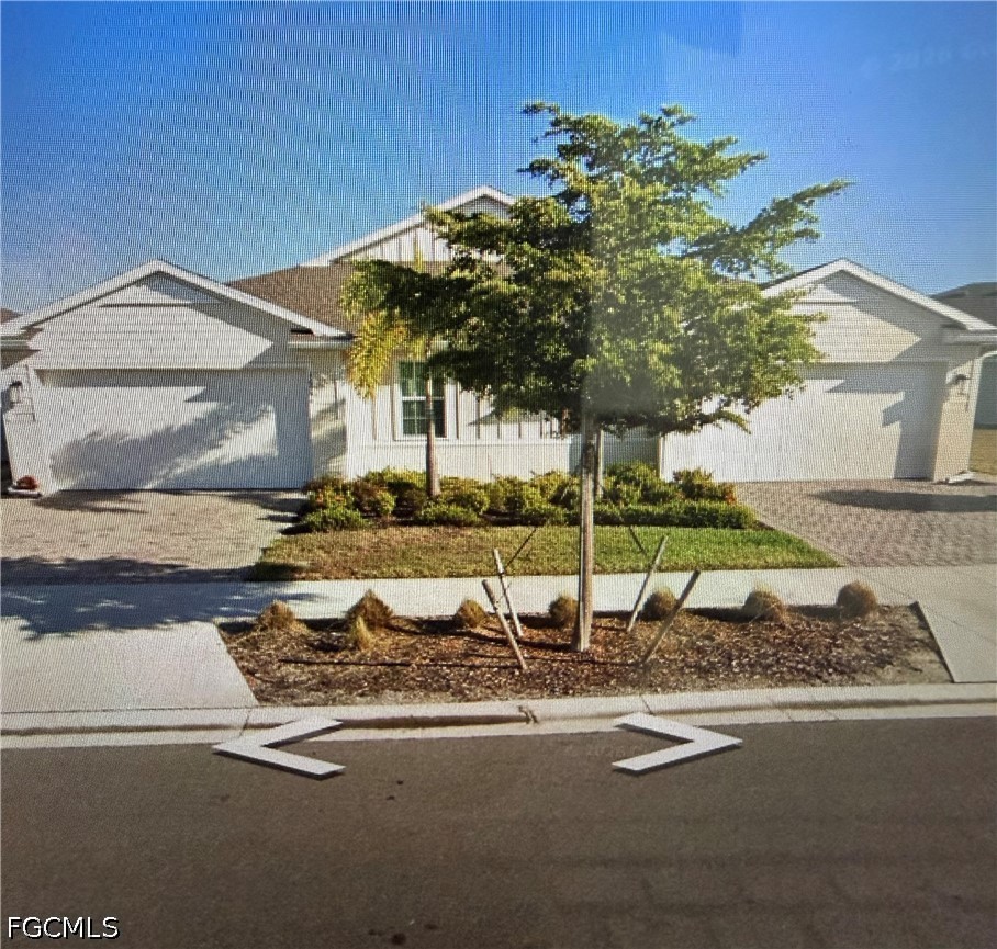 16918  Caracara Place