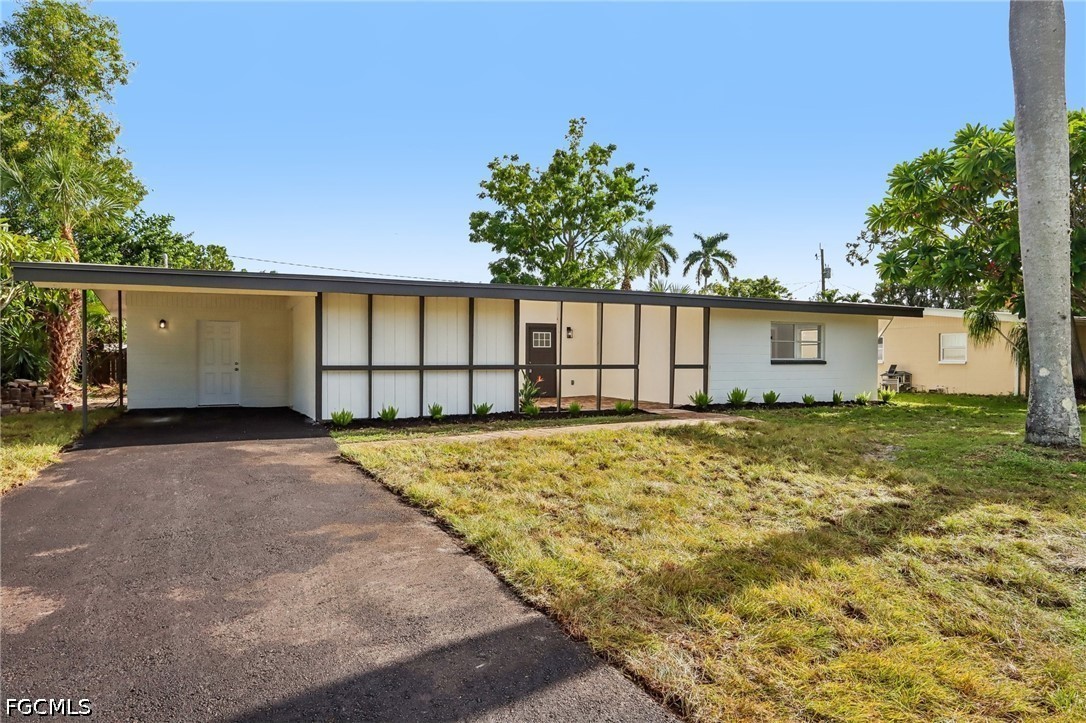 2124  Sunrise Boulevard
