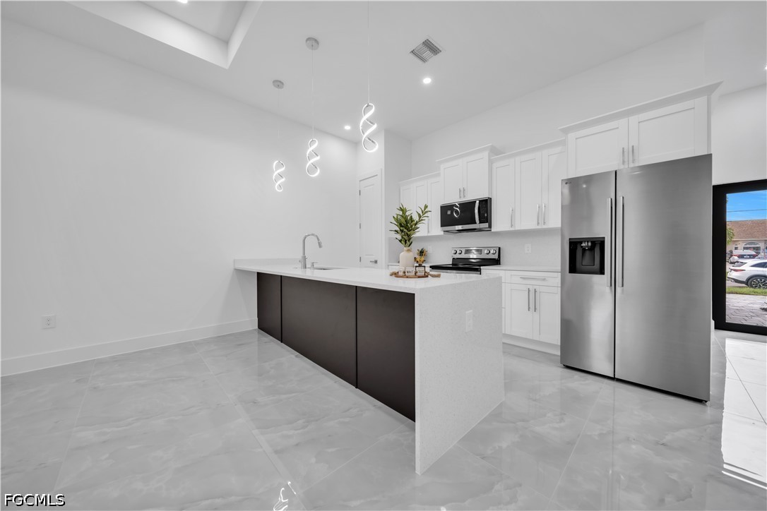 255 SW 3rd Terrace