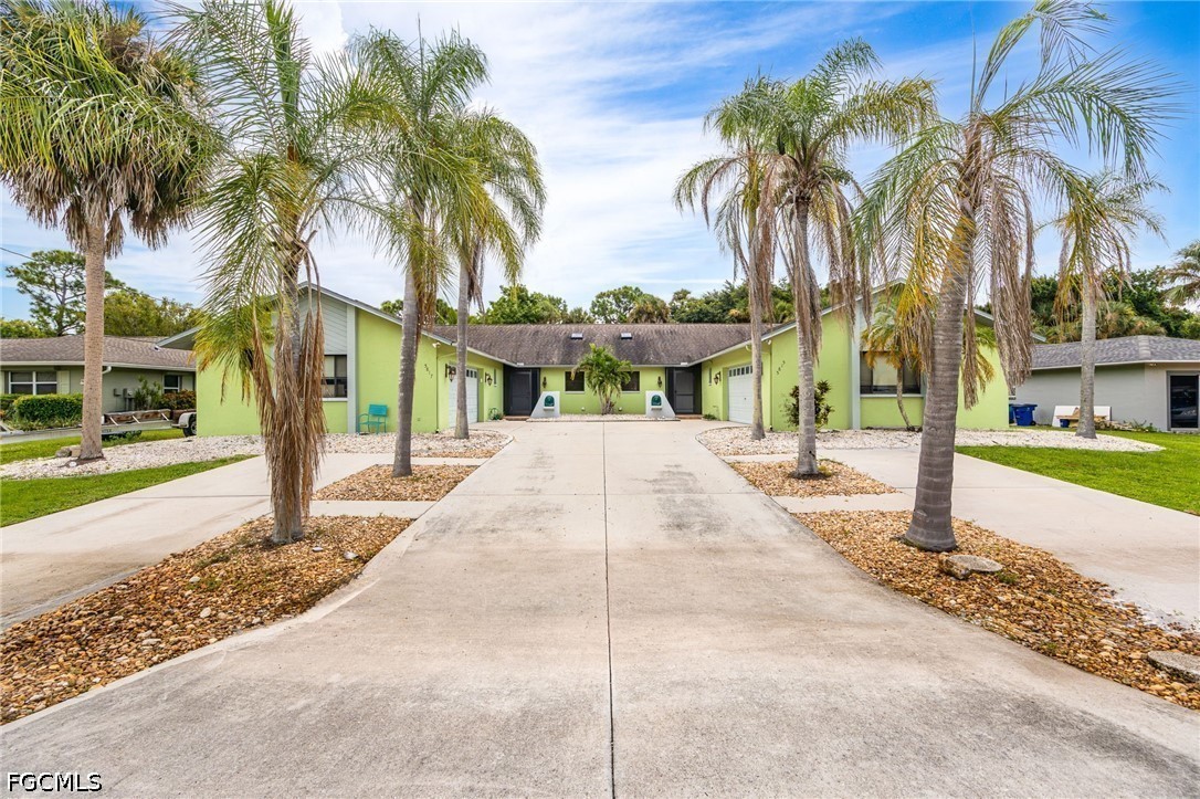 5815/5817  Littlestone Court