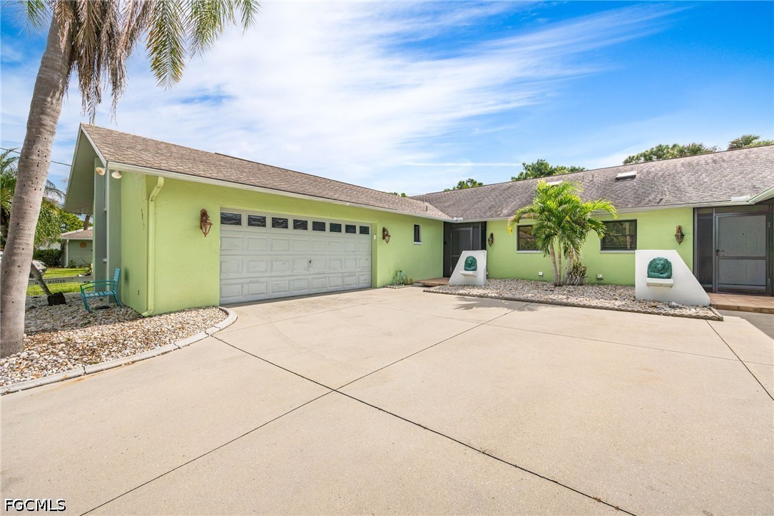 5815/5817  Littlestone Court