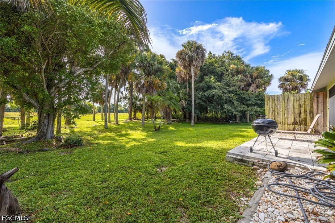 5815/5817  Littlestone Court