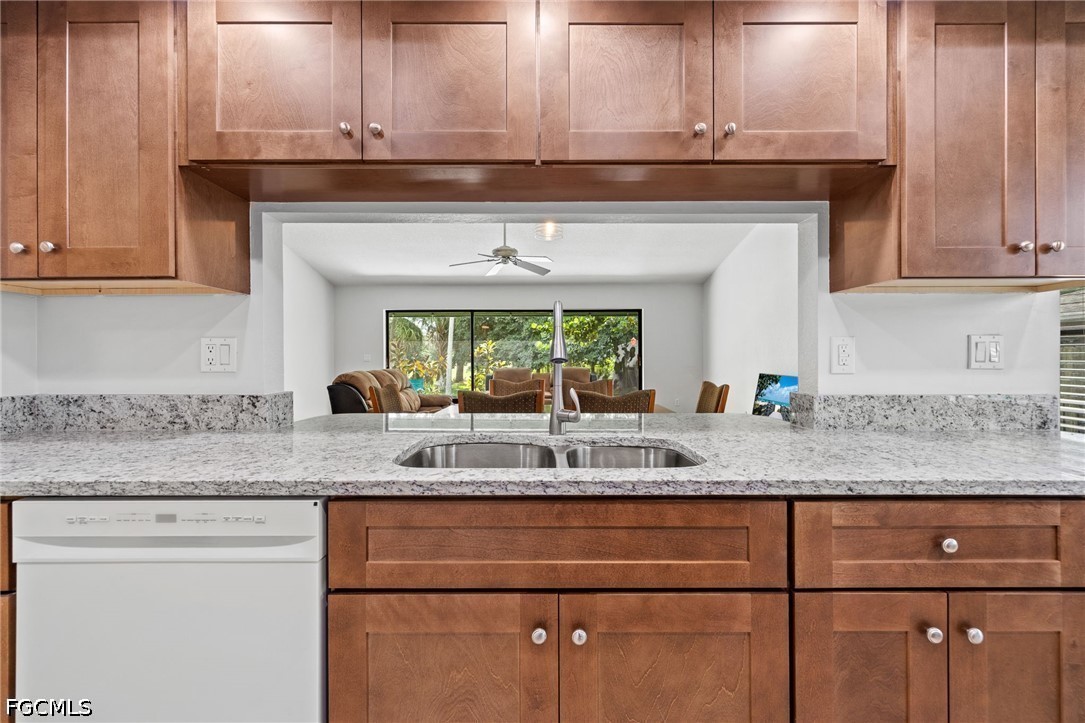 5815/5817  Littlestone Court