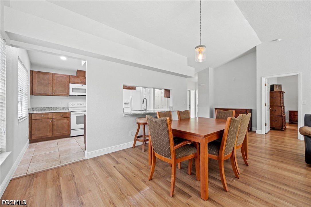 5815/5817  Littlestone Court