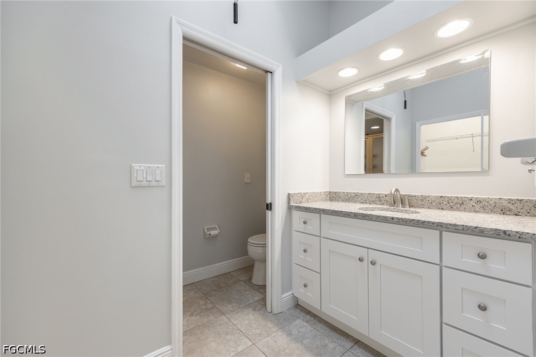 5815/5817  Littlestone Court