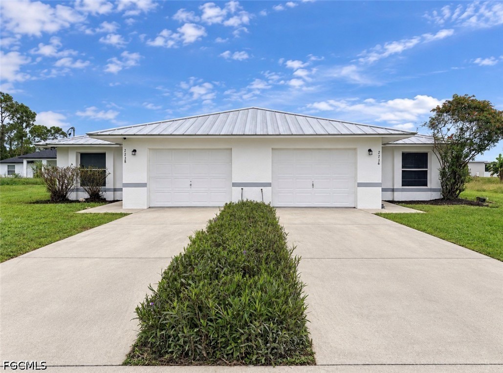 2236/2238  Fairway Drive
