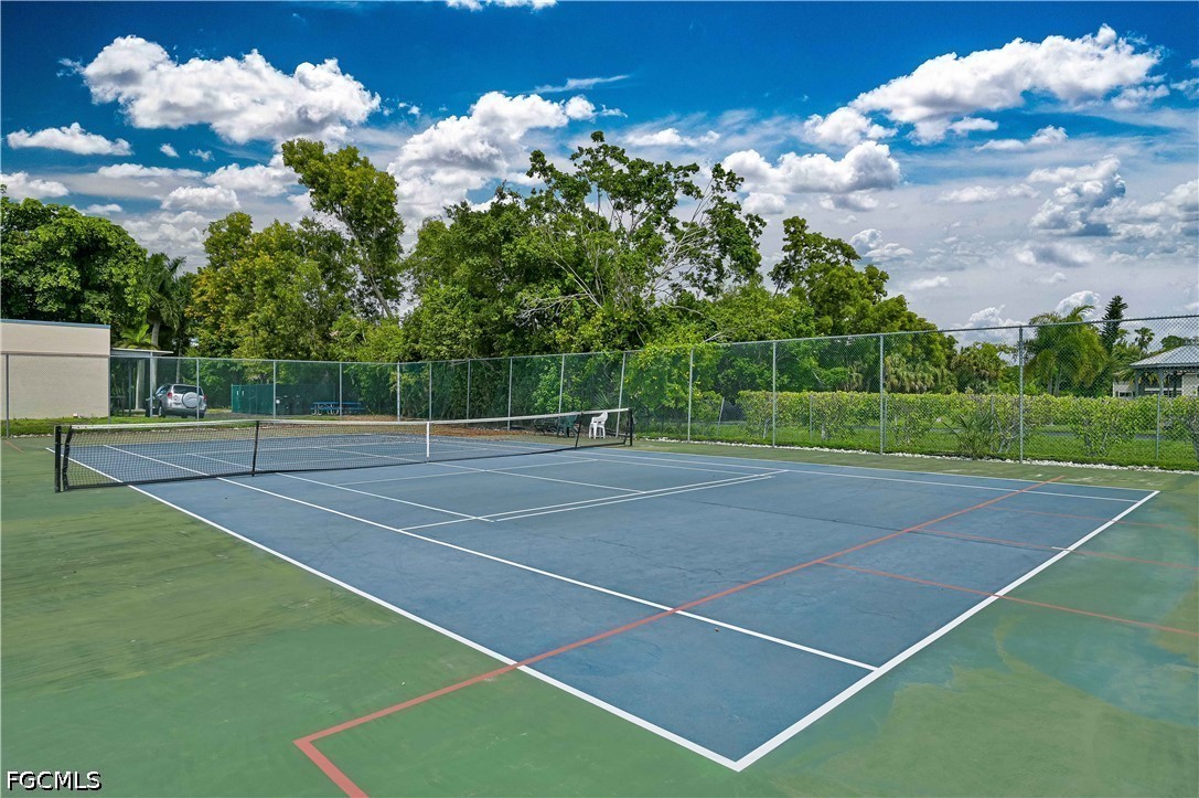 14831 Park Lake Drive, Apt 209