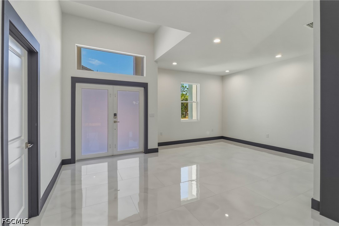 442 Mercedes Court