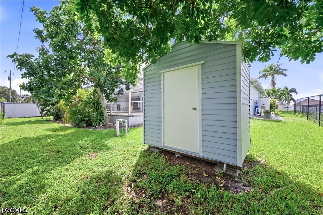 919 NW 6th Place