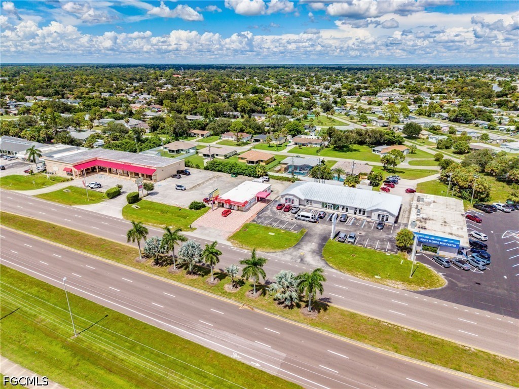 2842  Tamiami Trail