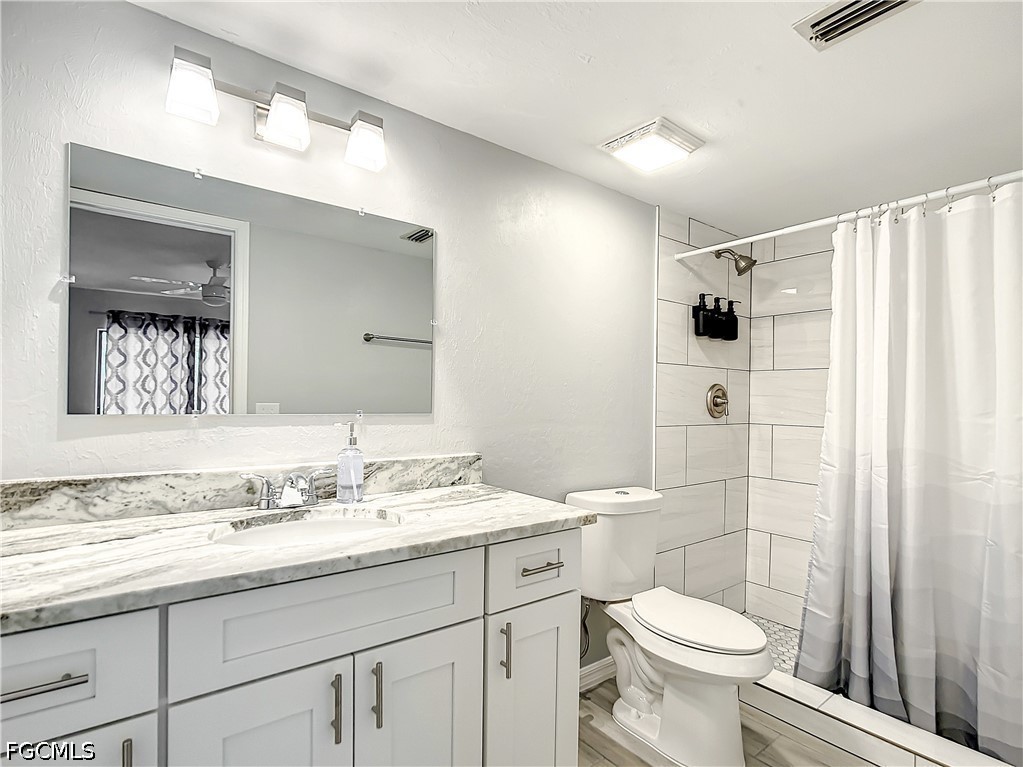 4928 SW 16th Place
