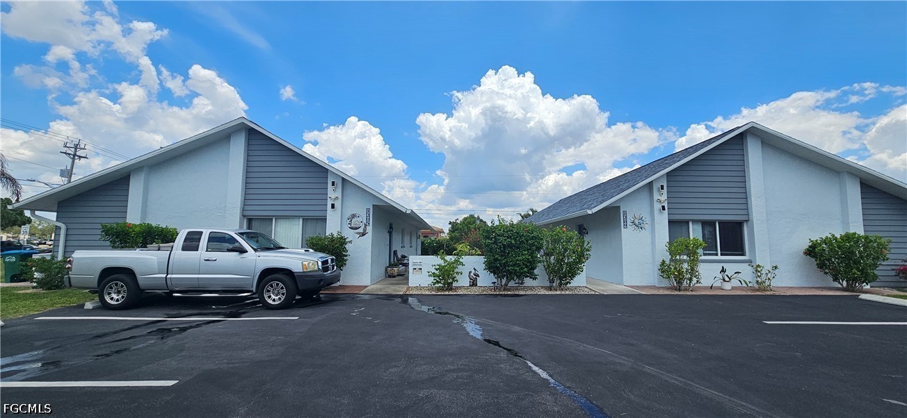 1205 Academy Boulevard, Apt B