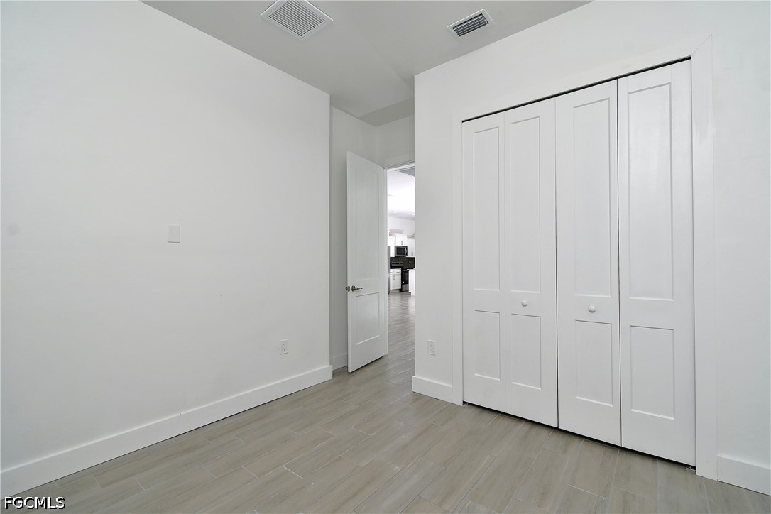 857/859  Eisenhower Boulevard