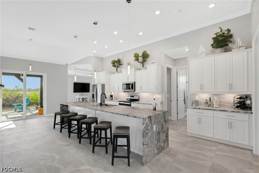 1225 NW 33rd Avenue