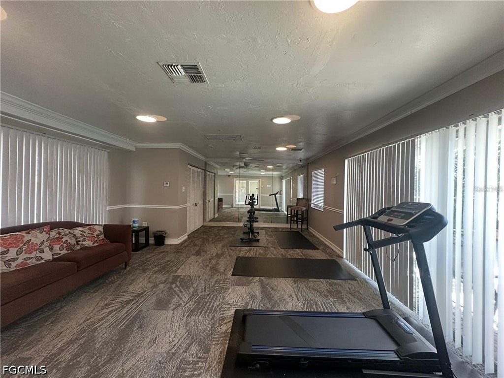 1830  Maravilla Avenue, Apt 711