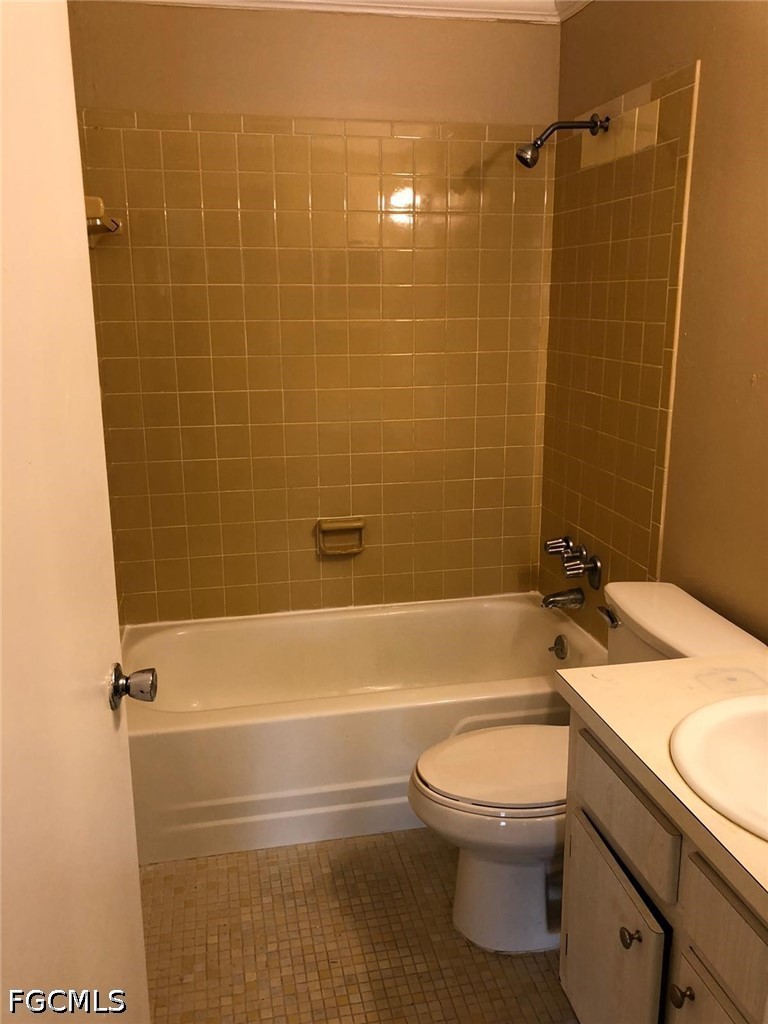 1830  Maravilla Avenue, Apt 609