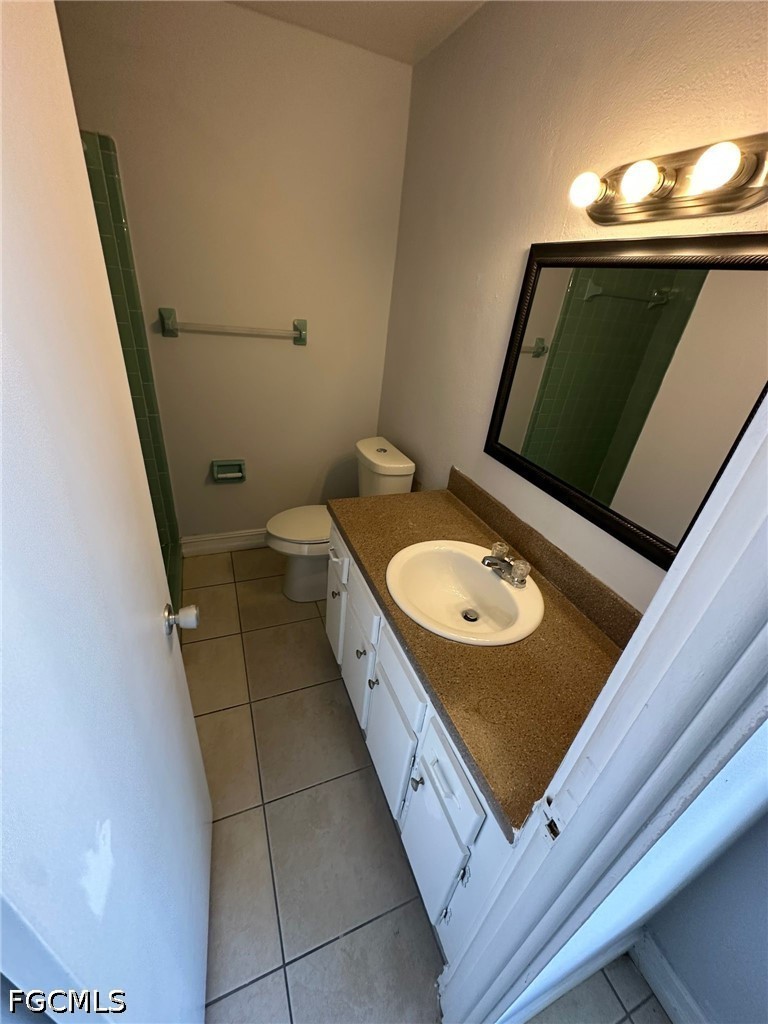 1830  Maravilla Avenue, Apt 324