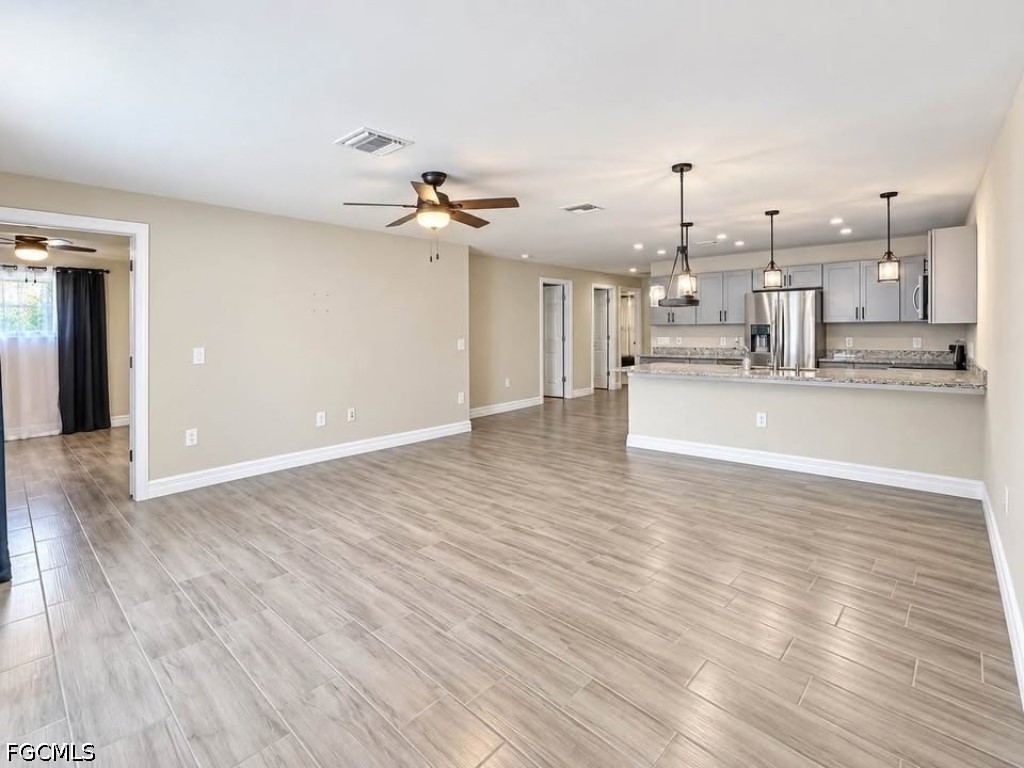 7360/7364  Carrier Road
