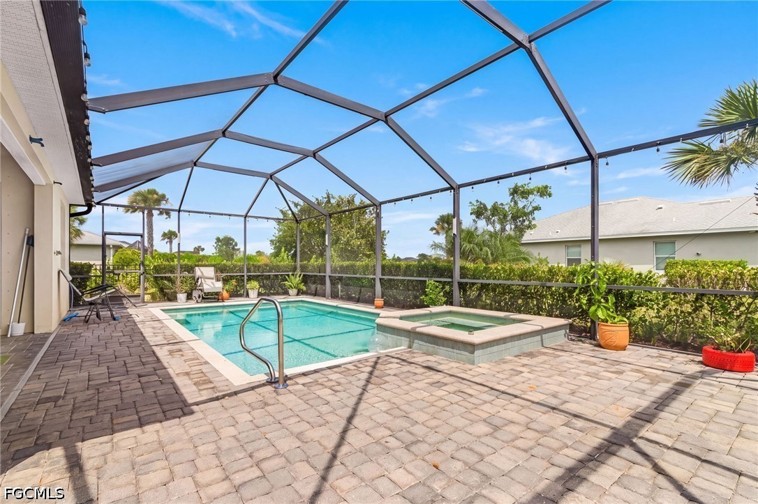 17589 Wayside Bend