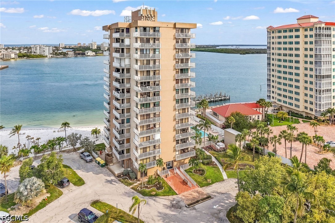 8701  Estero Boulevard, Apt 906