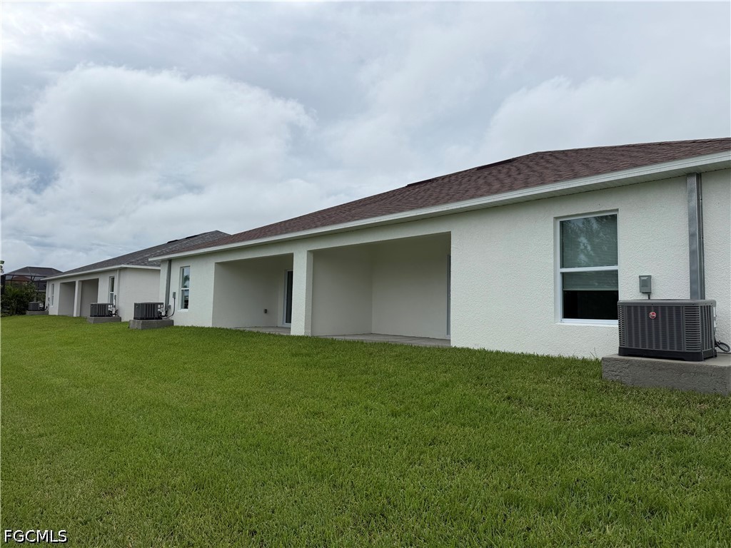 3511/3513 SW 15th Place
