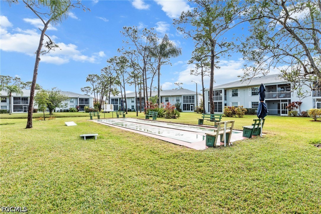7068  Nantucket Circle, Apt 7