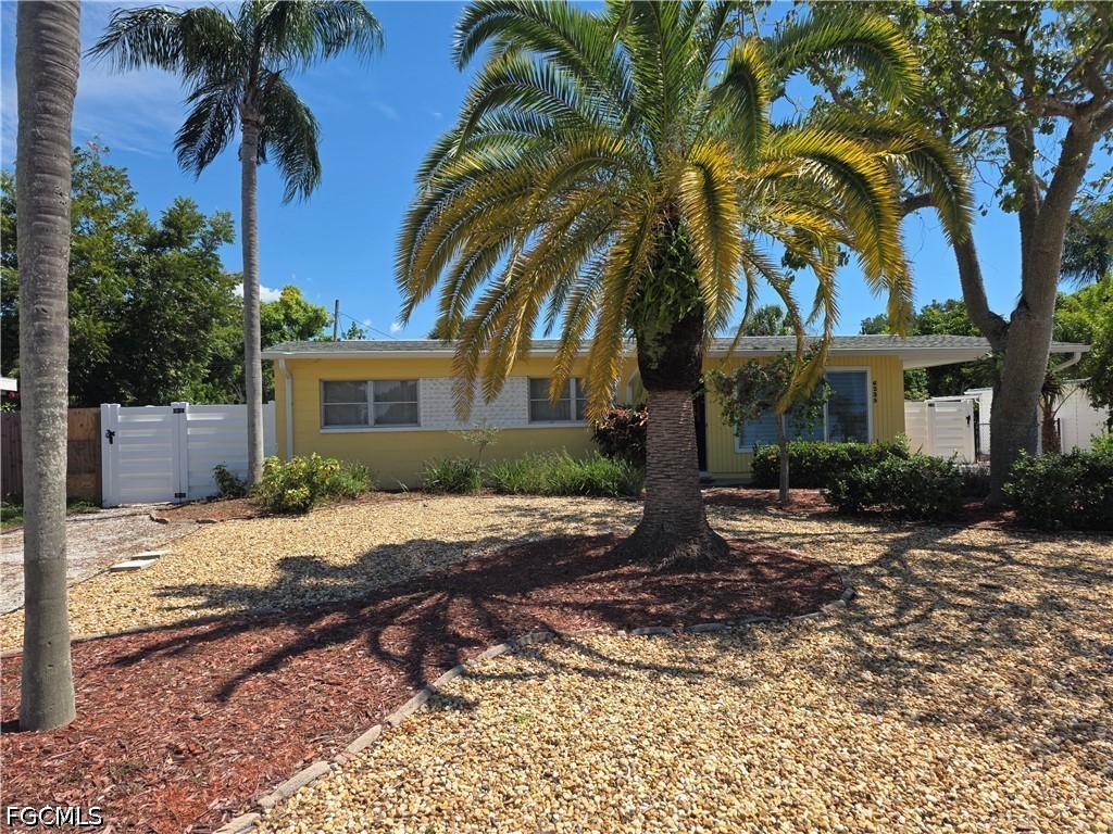 6235 Columbia Drive