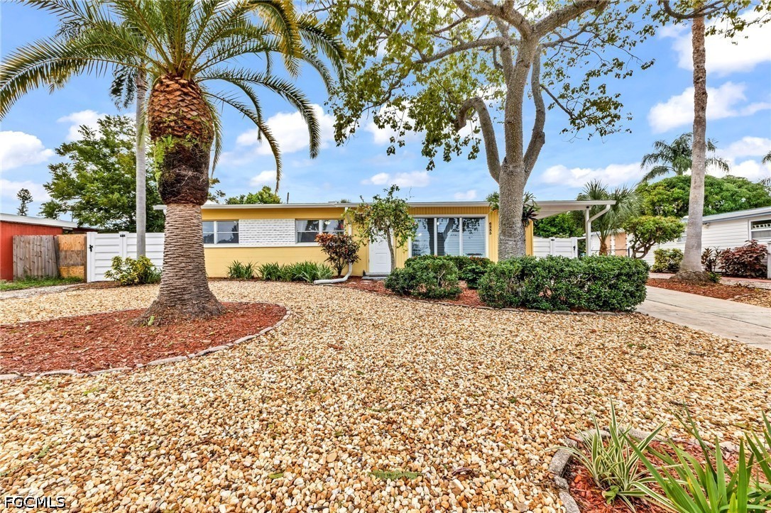 6235  Columbia Drive