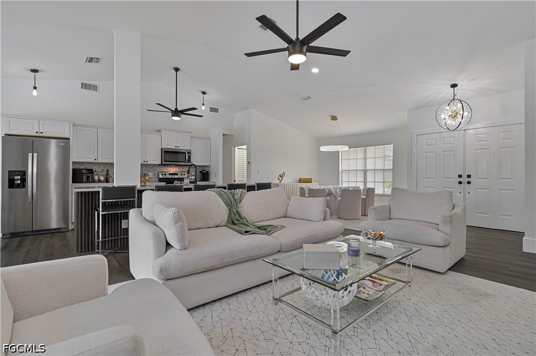 1106 SE 23rd Place