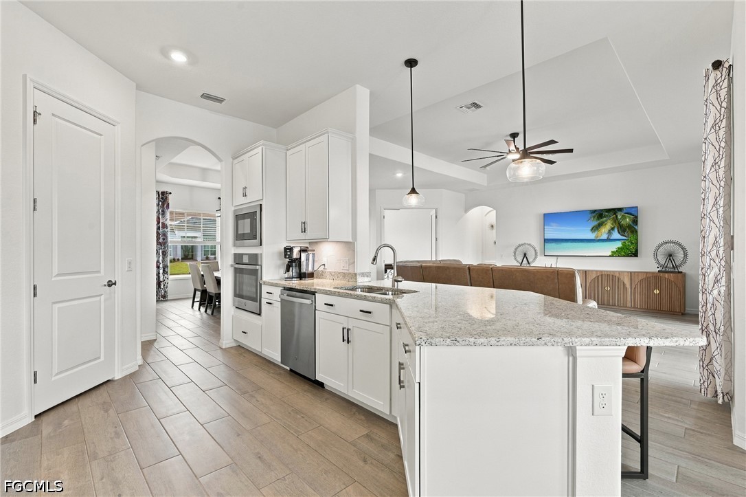 25124 Redwood Court