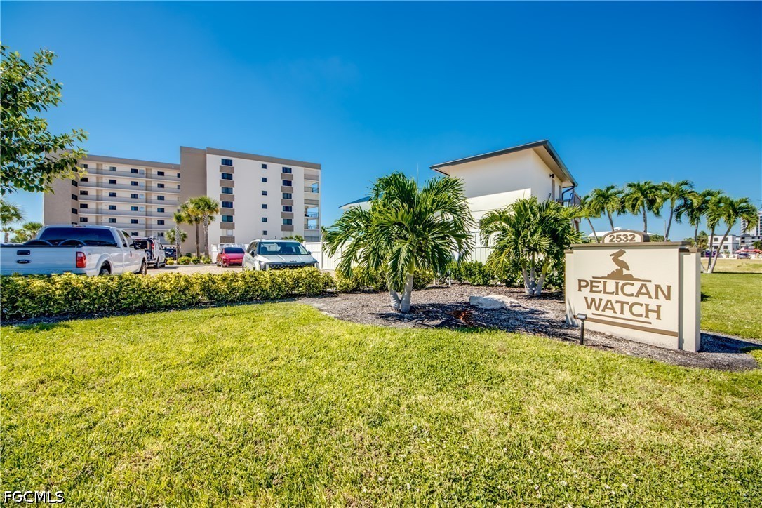 2532 Estero Boulevard, Apt 305