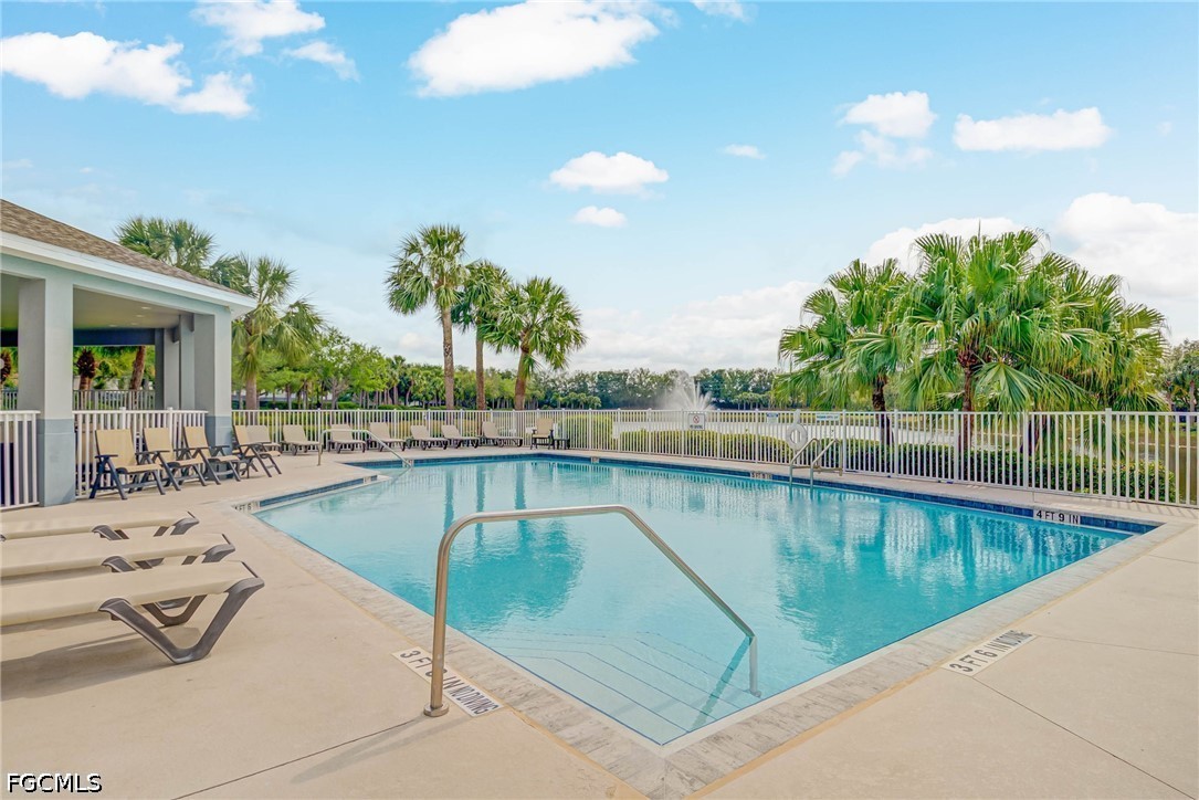 8960 Falcon Pointe Loop