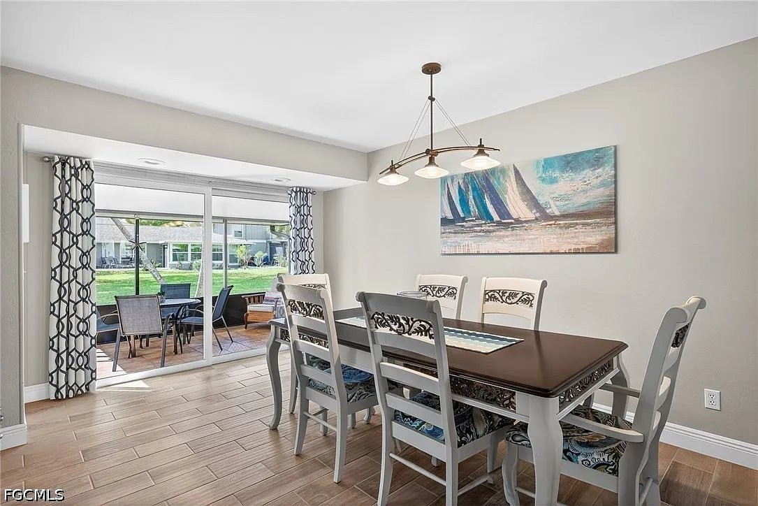 4257 Island Circle, Apt 3