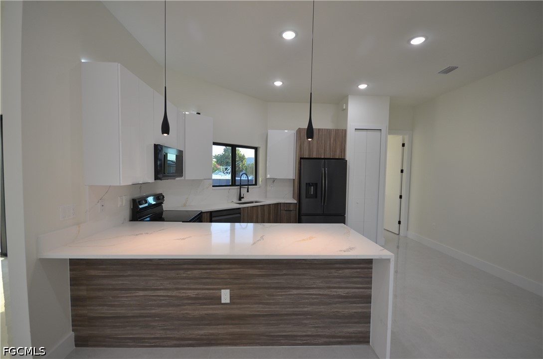 2416 Diplomat Parkway
