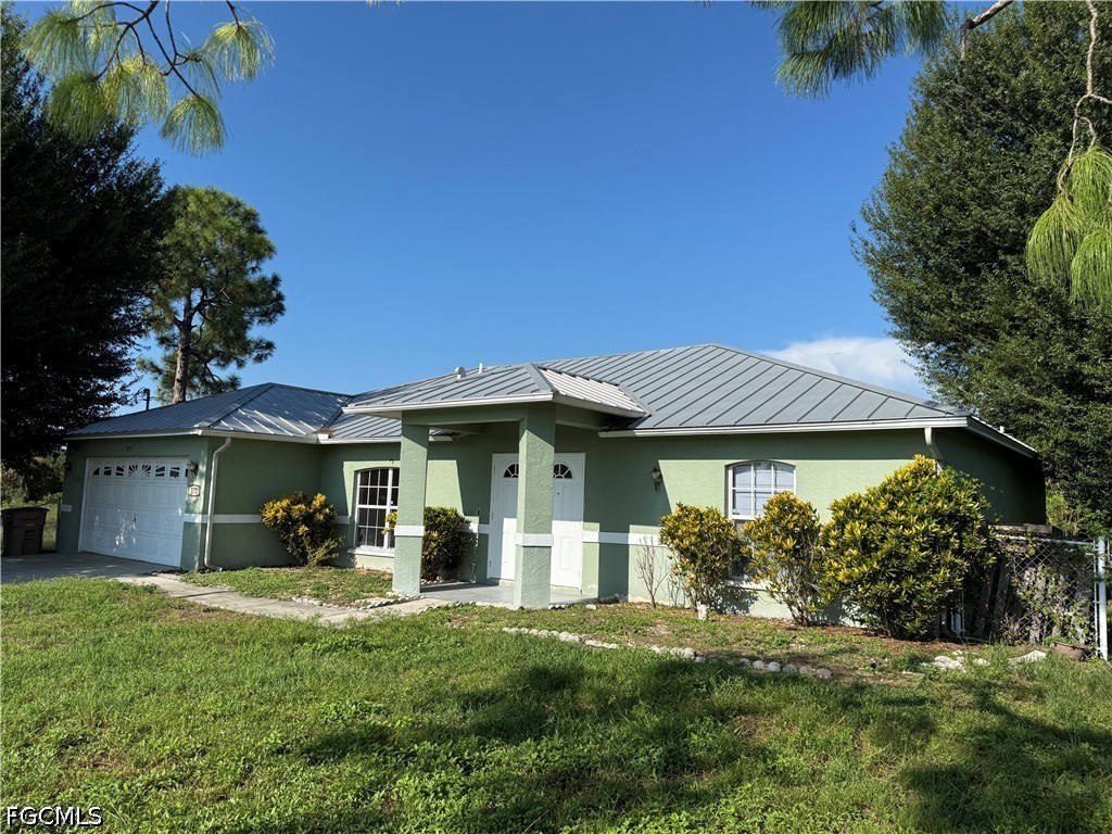 372  Carrillon Avenue