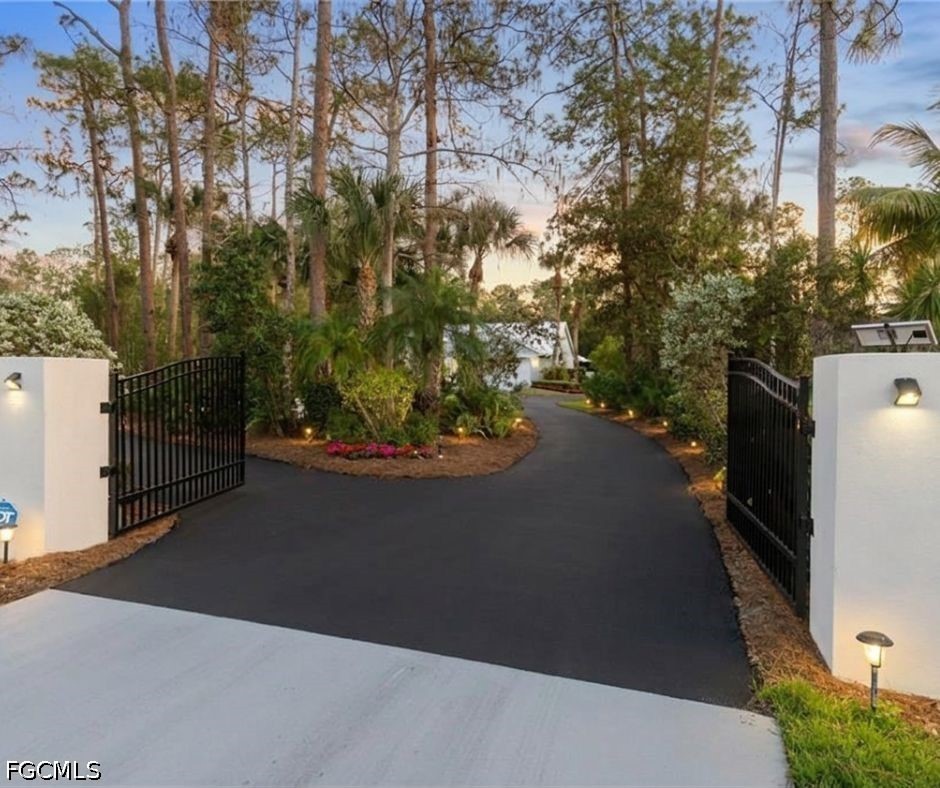 5340  Tamarind Ridge Drive