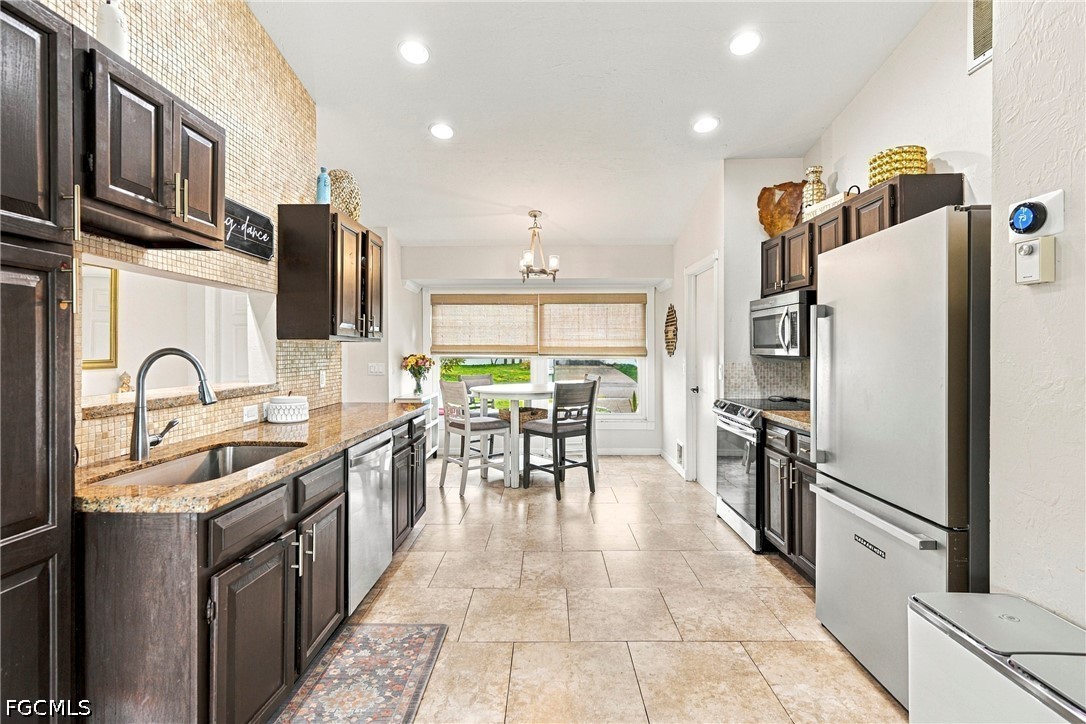 222 SW 44th Street