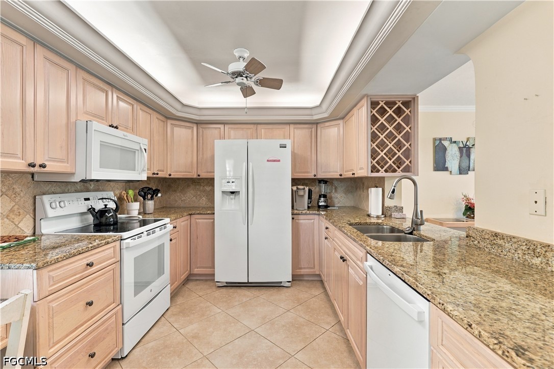 6660 Estero Boulevard, Apt 303
