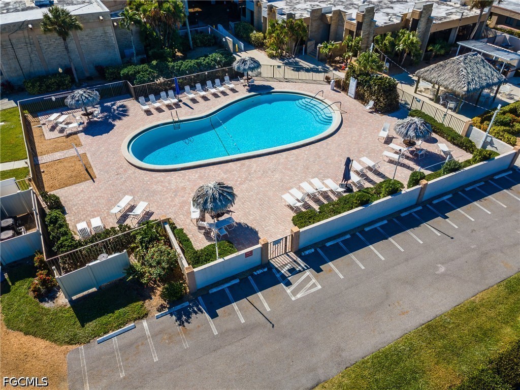 1740 Pine Valley Drive, Apt 210