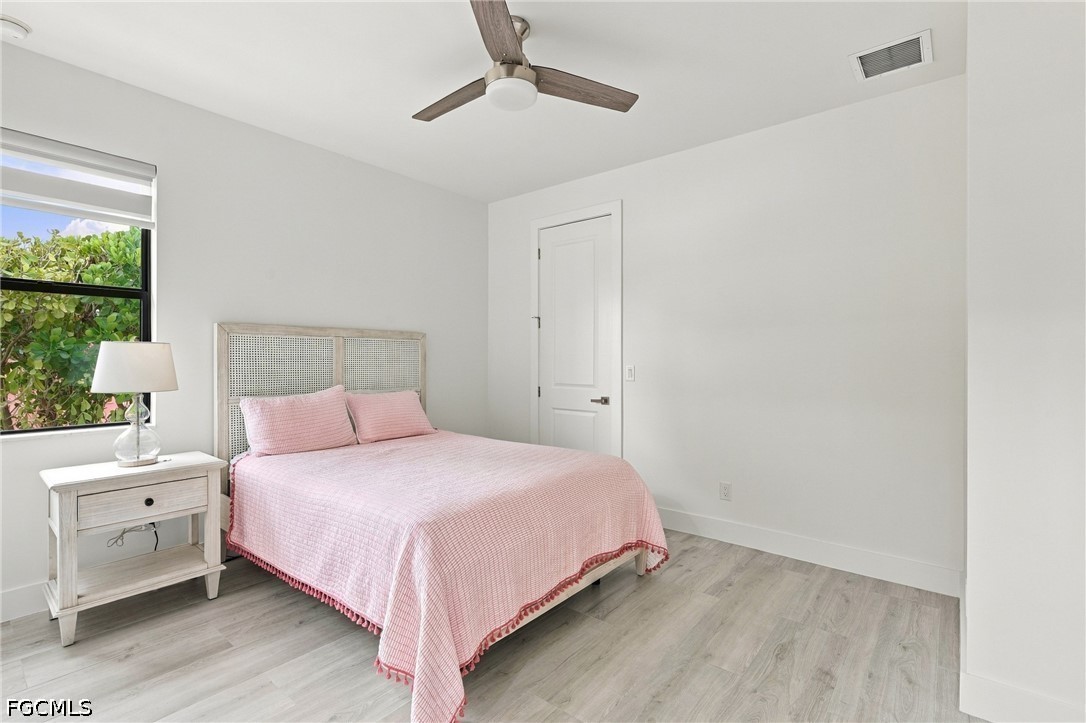 2501 SW 28th Terrace