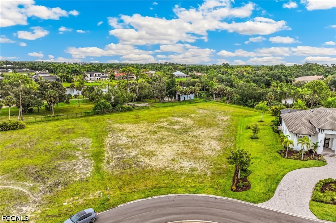 15851  Hampton View Court
