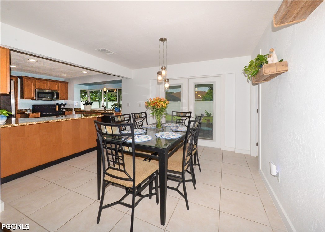 3820 SE 10th Place