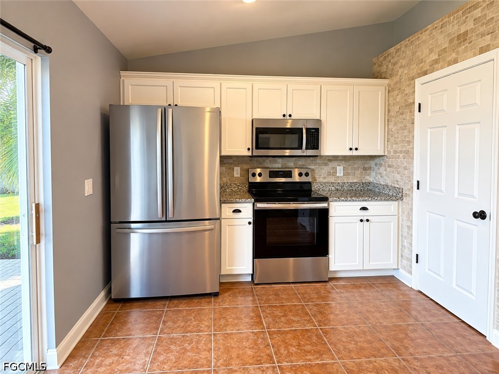 1400 NE 17th Place